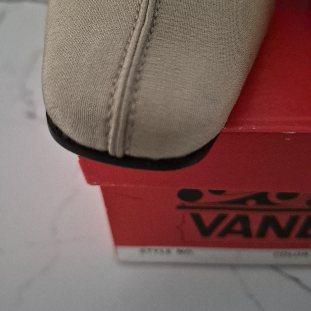 "VINTAGE" Vaneli Beige Heels with Gold Bow Accent - Picture 6 of 10